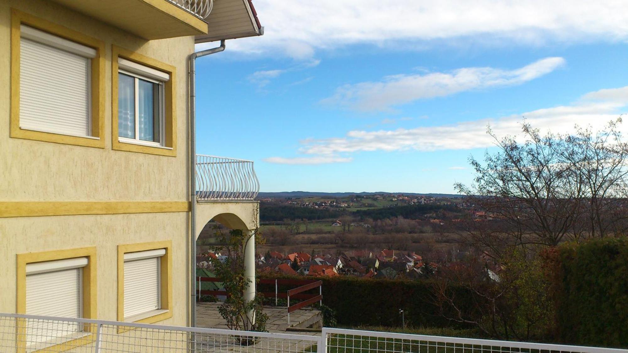 Flora Villa Hévíz Exteriör bild